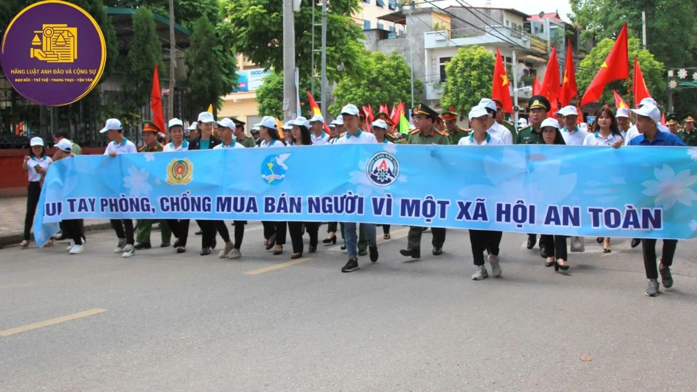 tội mua bán người