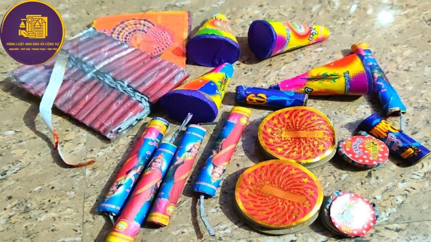 buôn bán pháo nổ