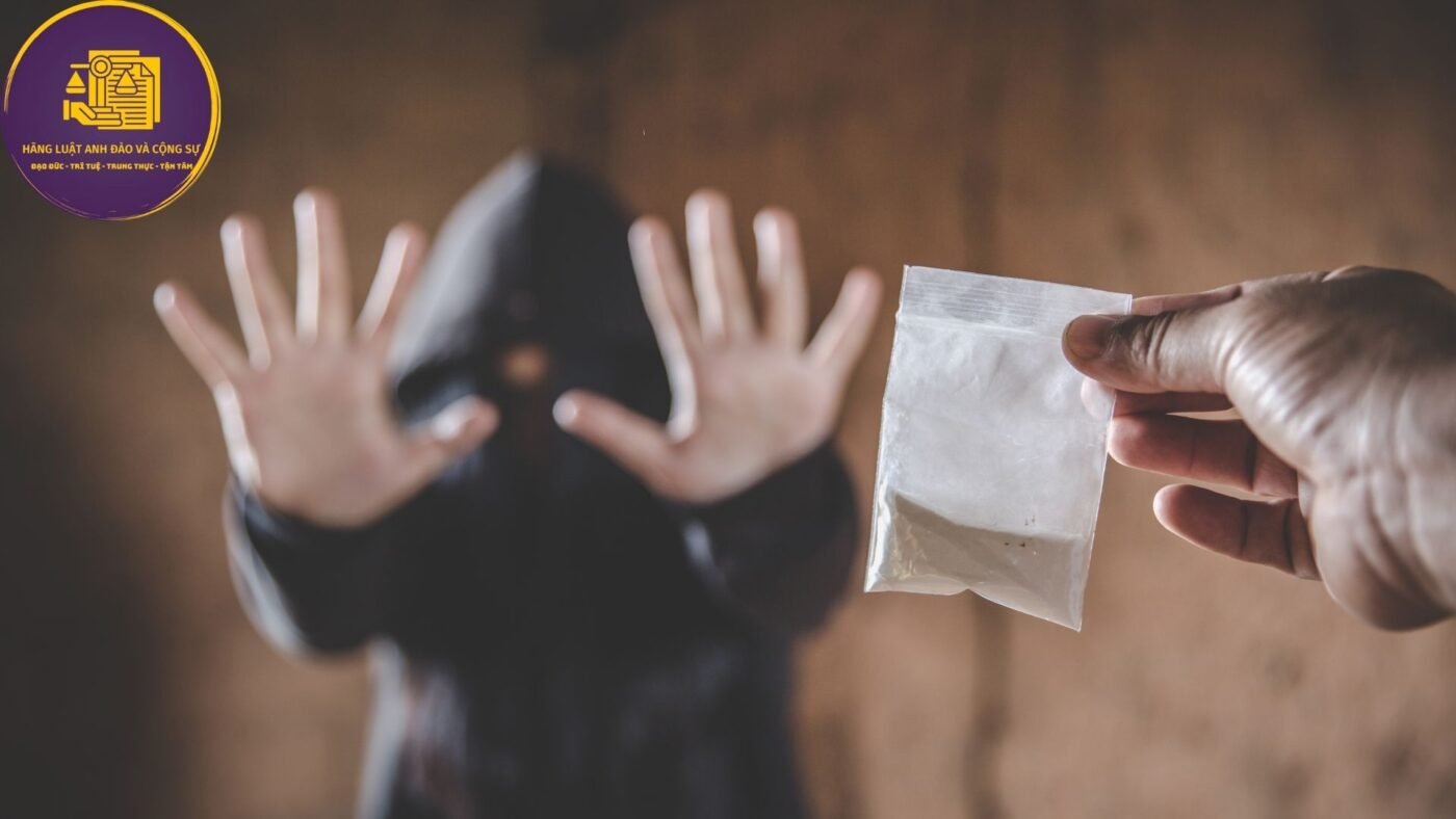 Lôi kéo người dưới 18