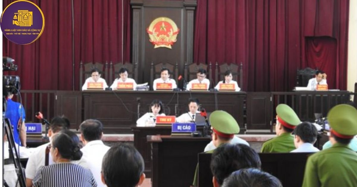 tạm ngừng phiên tòa hình sự